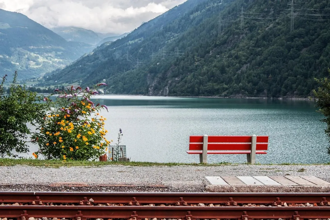 Hotel Bed & Rooms , Corte Rossa -1 Min Walk To Bernina Express Tirano 2*,  Italy